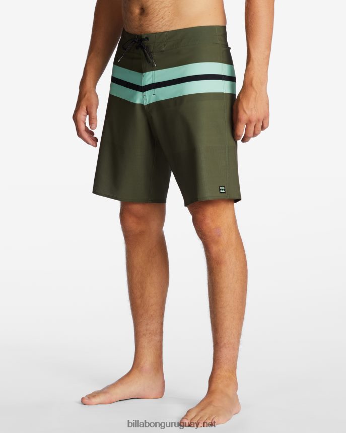 shorts de playa Momentum Airlite Performance 19\'\' hombres militar DR6844216 Billabong