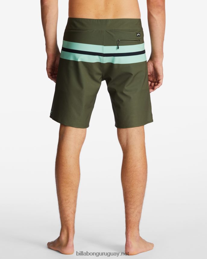 shorts de playa Momentum Airlite Performance 19\'\' hombres militar DR6844216 Billabong